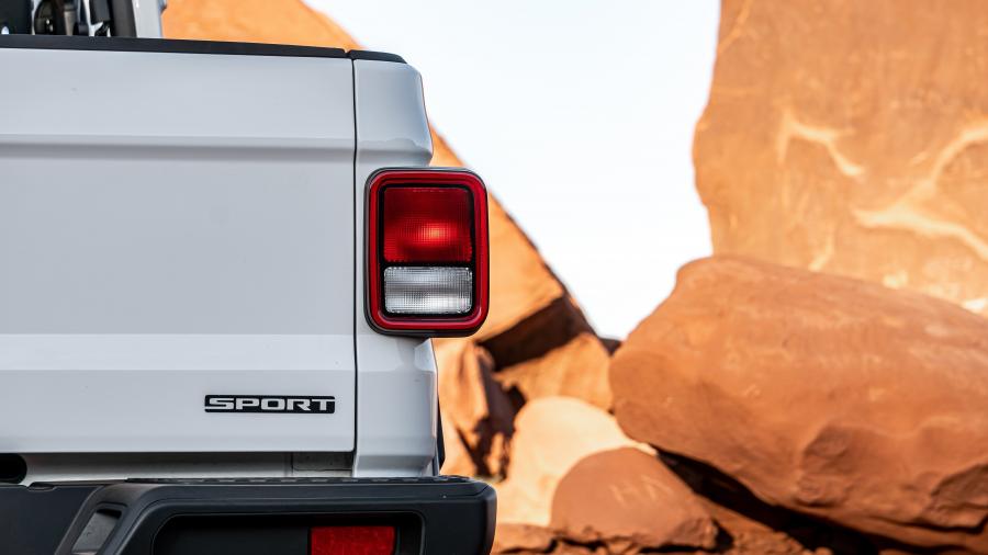 Детали экстерьера Jeep Gladiator Sport (JT) 2019 года  (NA) (фото 25 из 26)
